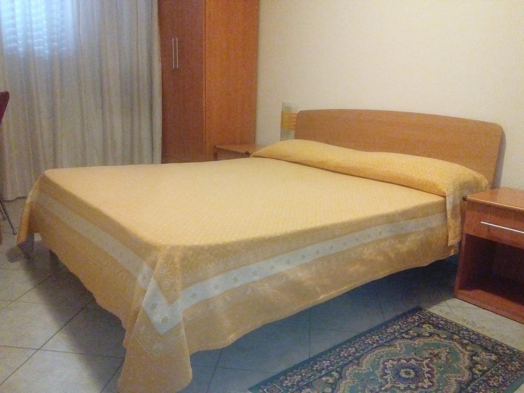 Raggio Di Sole Bed & Breakfast Ренде Екстериор снимка